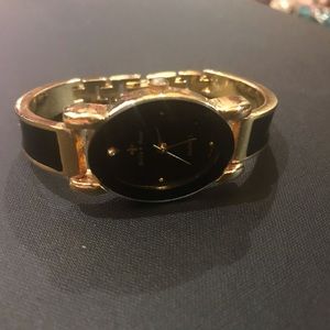 Blk & gold watch